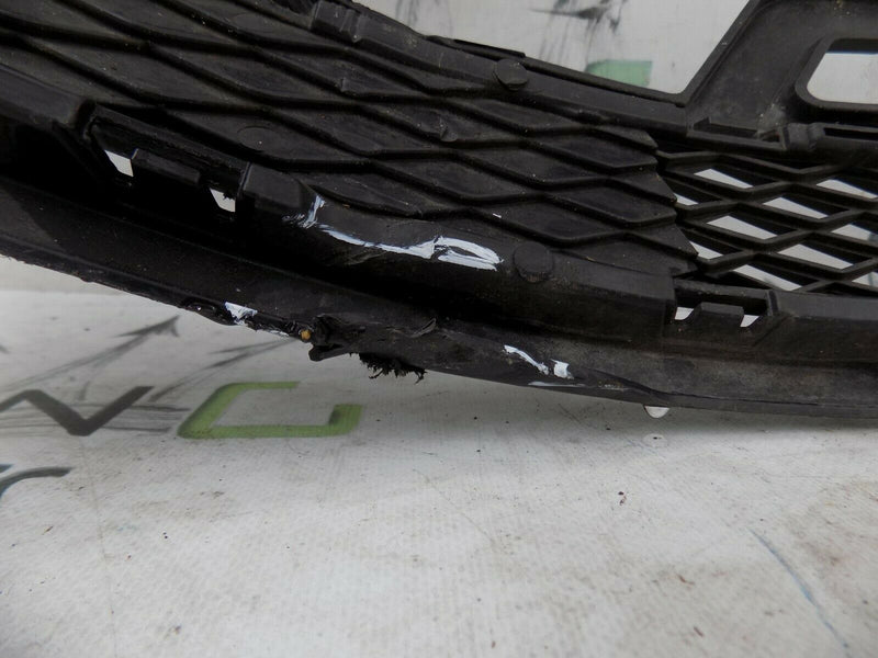 VW UP 2016 - ONWARDS BLACK FRONT BUMPER CENTRE GRILLE GENUINE 1S0853677