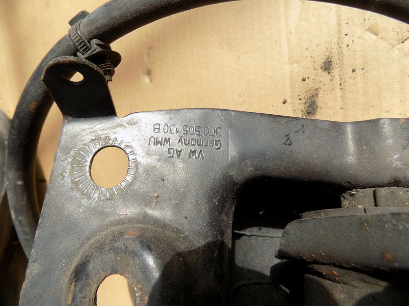 SEAT ALHAMBRA 2010-2015 REAR DRIVER SIDE AXLE GUIDE BEARING BLOCK 3C0505130B