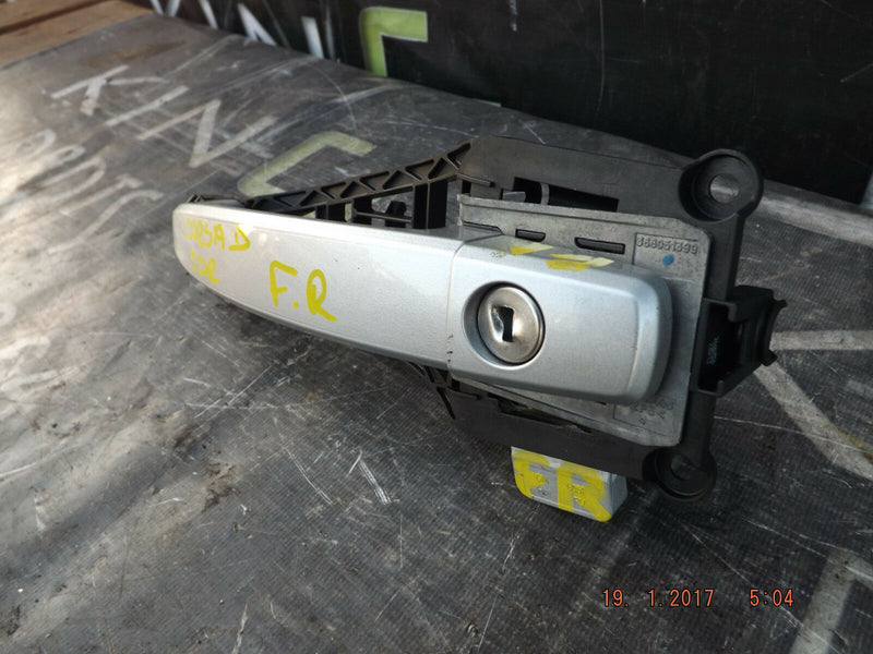 VAUXHALL CORSA D MK3 2006-2014 FRONT DOOR RIGHT SIDE DOOR HANDLE EXTERIOR O/S