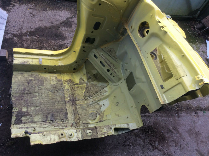 FIAT 500L LEFT SIDE FRONT END FRONT BODY CUT PART QUARTER PANEL PILLAR A