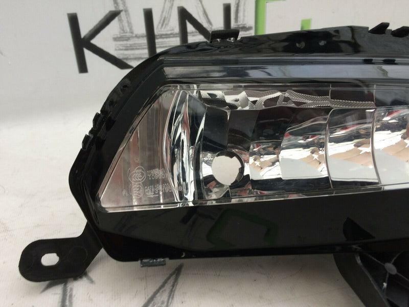 VAUXHALL ASTRA K, ZAFIRA C FOGLIGHT GENUINE FOG LAMP RIGHT SIDE O/S 13401154 *8N