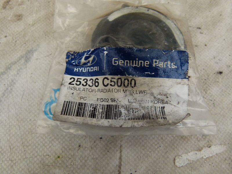 HYUNDAI TUCSON MK3 2015-2018 INSULATOR RADIATOR MOUNT GENUINE 25336C5000