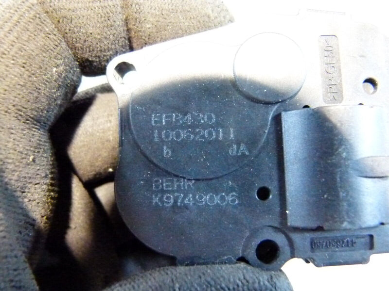 AUDI A4 HEATER BLOWER AIR VENT ACTUATOR GENUINE K9749006