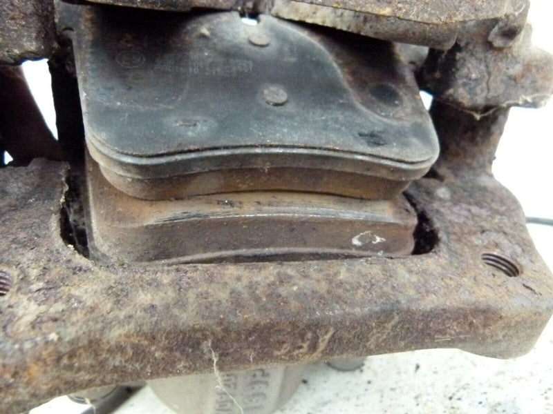 BMW F30 F31 2012-2015 FRONT LEFT BRAKE CALIPER & BRAKE PAD GENUINE 09209199 #