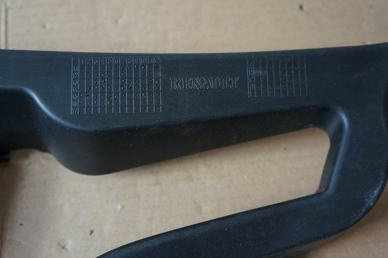 RENAULT CLIO IV 2013 ONWARDS GENUINE GRILL BACKING 628101467R (S11-15)
