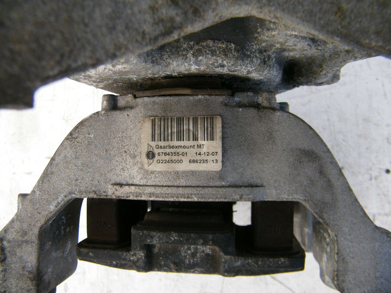 MINI COOPER S R56 R57 2006-2013 UPPER MOUNT BRACKET HOLDER GEARBOX 6784355-01