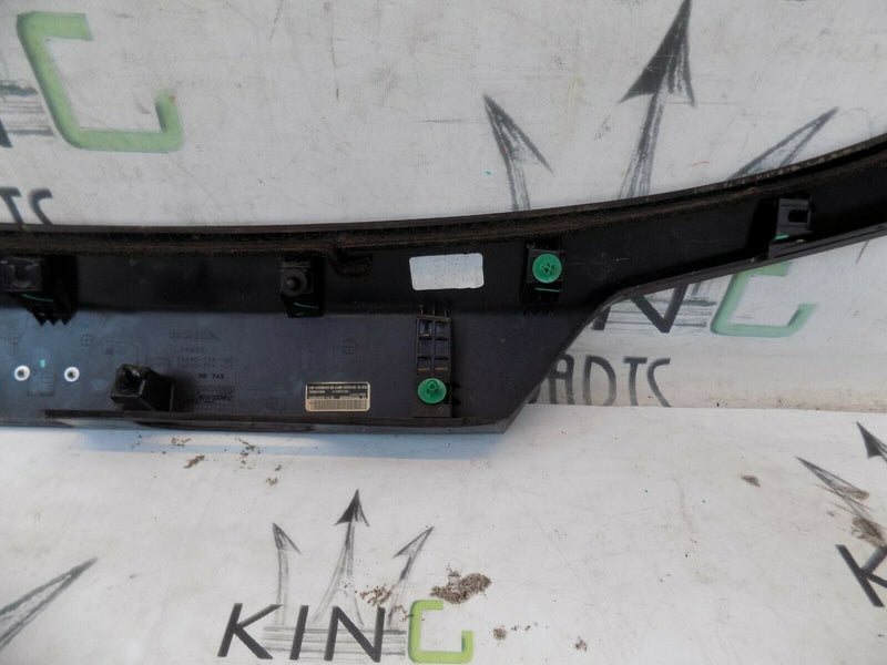 HONDA HR-V 2015-ON TAILGATE TRIM LICENSE MOLDING GARNISH 74890-T7A-00