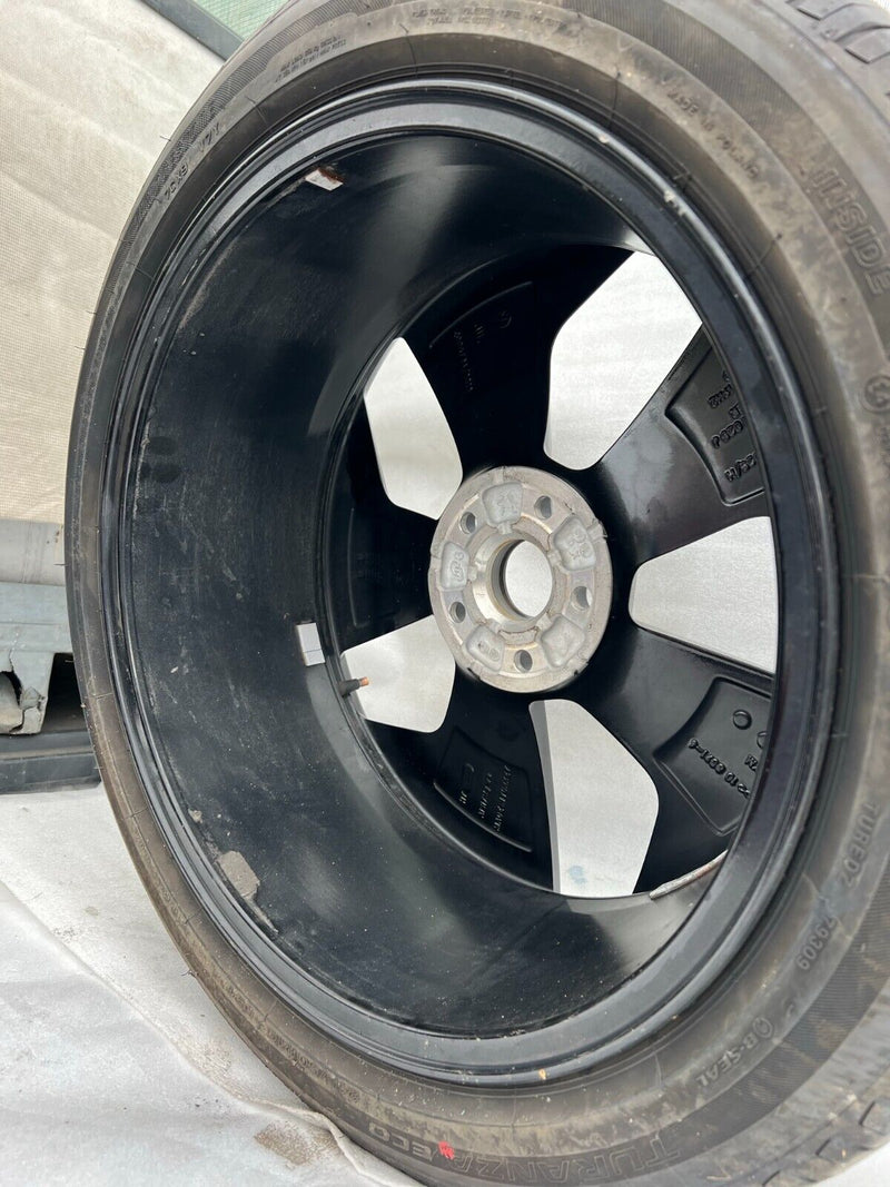 VW ID.3 19" ALLOY WHEEL & TYRE 215/50/18 RIM 19" 7J ET45 10A601025H