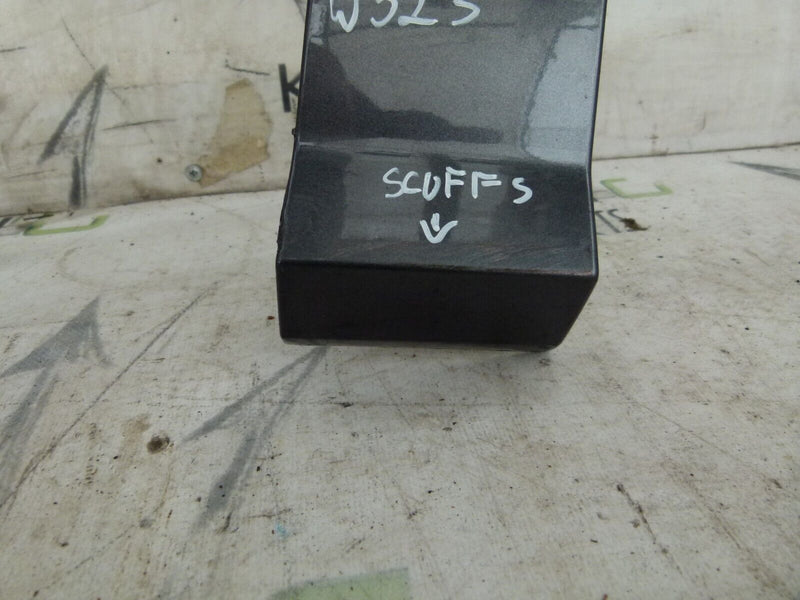 AUDI Q2 2016-2020 FRONT RIGHT WHEEL ARCH TRIM COVER GENUINE 81A853718