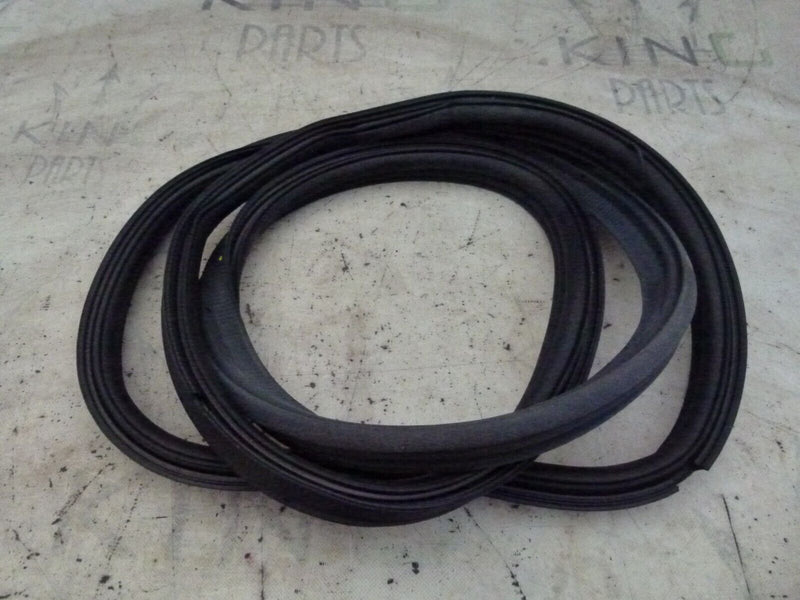 FORD MONDEO ESTATE MK5 2014-2022 TAILGATE WEATHERSTRIP GENUINE 2131658