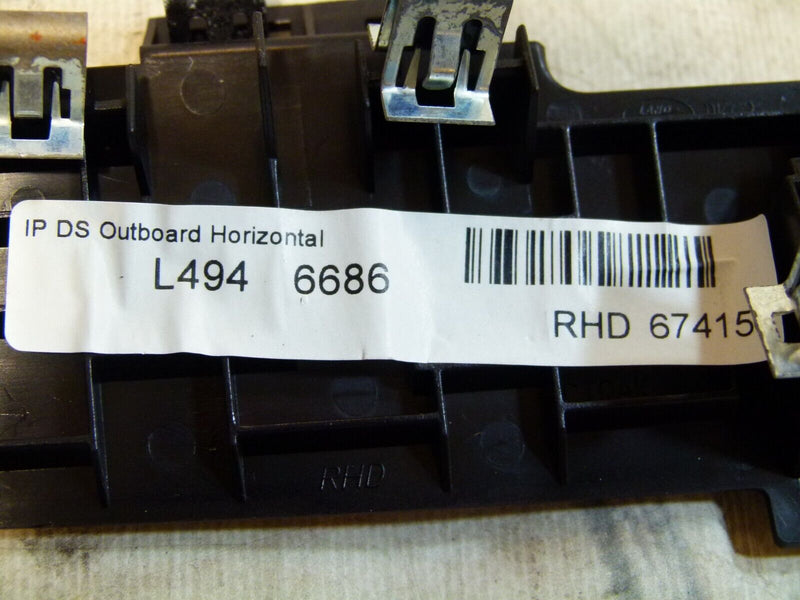 RANGE ROVER SPORT 13-17 OUTBOARD HORIZONTAL TRIM MOLDING 105111974C