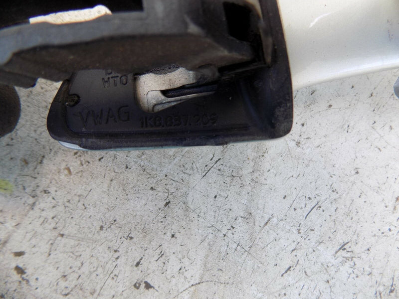 SEAT ALHAMBRA 2010-2015 FRONT LEFT DOOR HANDLE OUTER LOCK 1K8837209