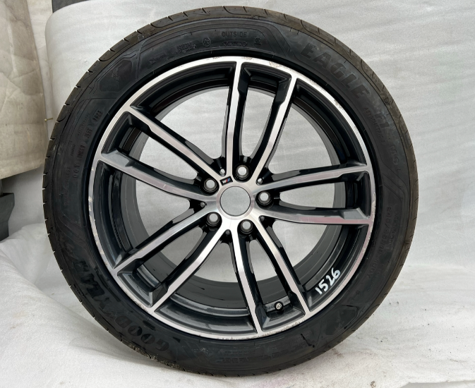 BMW G30 18" ALLOY WHEEL & TYRE 245/45/18 8J ET30 8747407