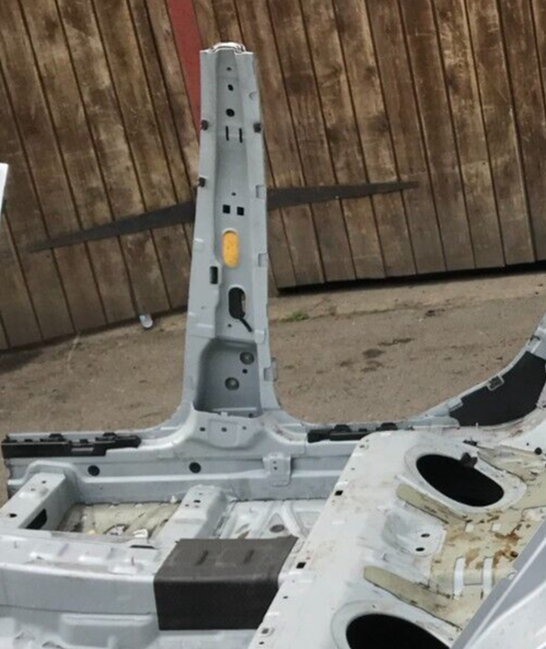 MERCEDES W212 2009-2016 RIGHT SIDE MIDDLE BODY CUT PART QUARTER PANEL PILLAR B