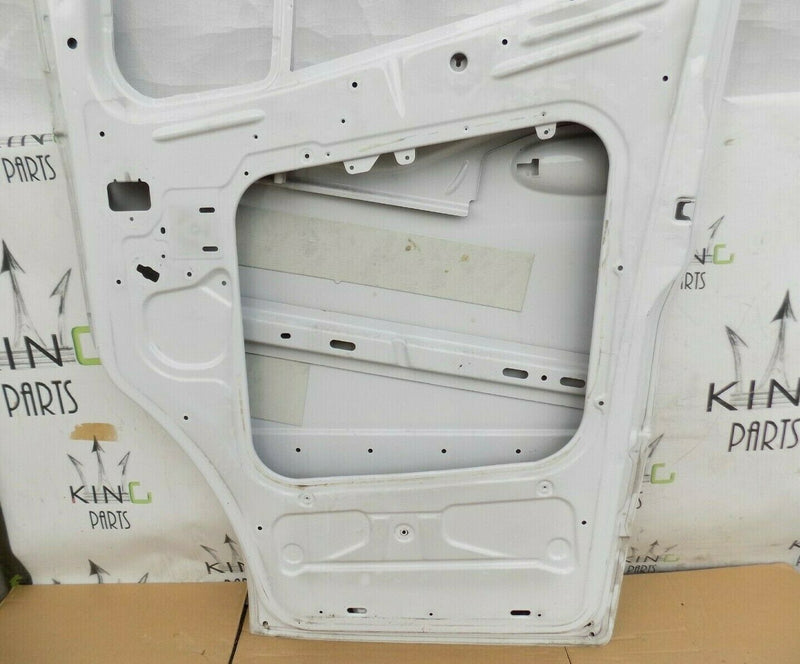 MERCEDES SPRINTER W910 2019-ON FRONT RIGHT DOOR PANEL WHITE