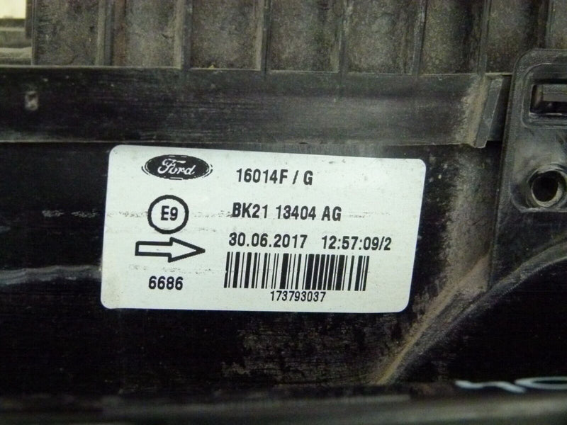 FORD TRANSIT CUSTOM 2012-2017 REAR RIGHT SIDE TAIL LIGHT BK21-13404-AG