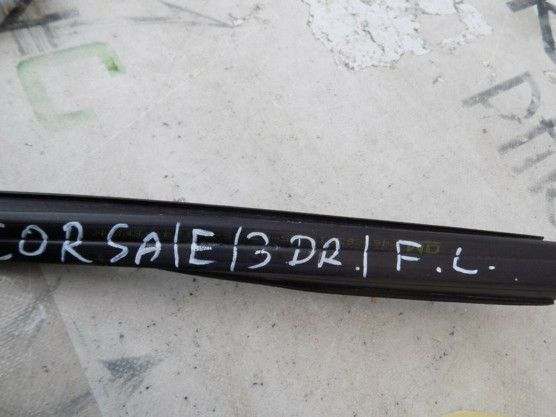 VAUXHALL CORSA E 2014-2019 FRONT LEFT DOOR 3DR WINDOW FRAME RUBBER SEAL 13188927