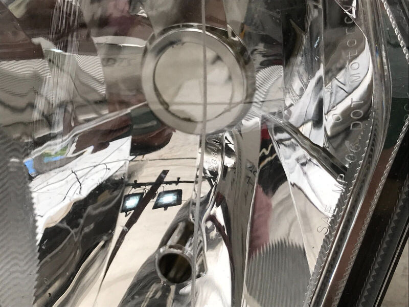 KTM 690 Enduro R GENUINE HEADLIGHT FRONT LAMP LIGHT 676.01