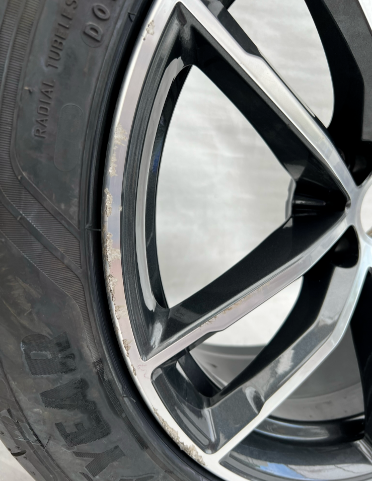 BMW G30 18" ALLOY WHEEL & TYRE 245/45/18 8J ET30 8747407