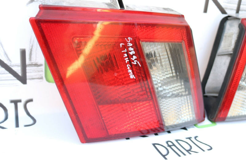 SAAB 95 9-5 2001-2006  PAIR OF TAILGATE BOOTLID LIGHTS LEFT AND RIGHT
