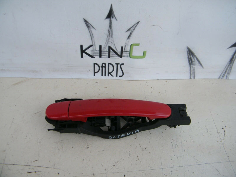 SKODA OCTAVIA MK1 1U 1996-2010 FRONT LEFT DOOR EXTERIOR HANDLE RED WITH BRACKET