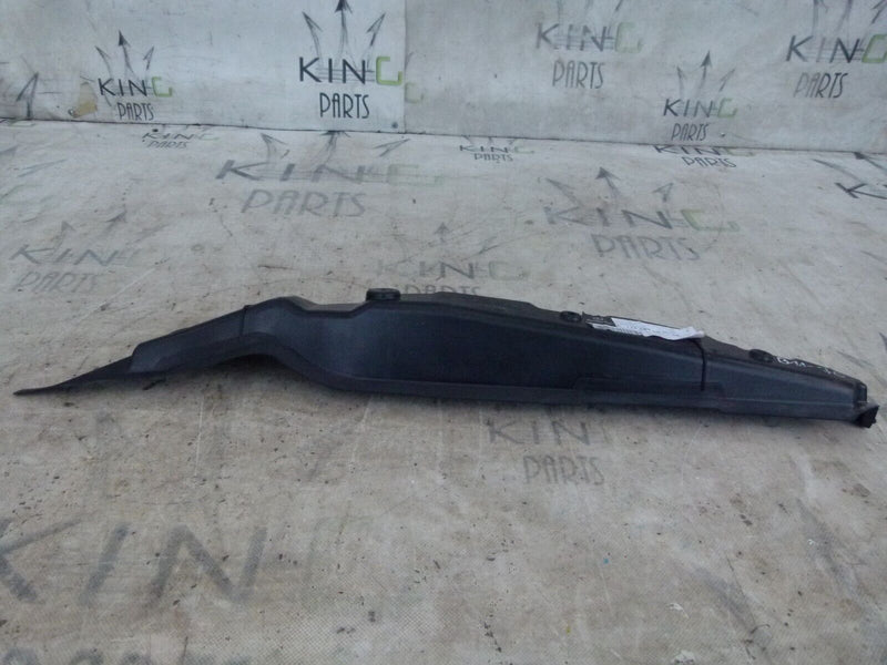 MERCEDES A W176 2012-15 FRONT RIGHT WING GAP COVER GENUINE A1768890000