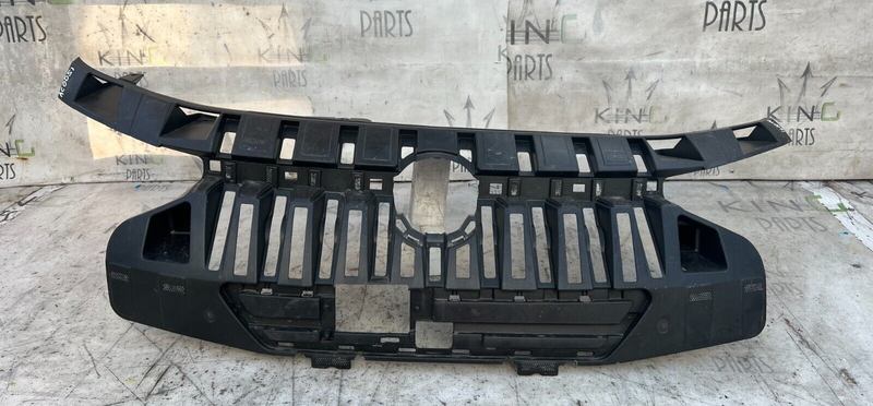 VW ID 3 2019-ON FRONT BUMPER MAIN GRILLE SUPPORT BACKING 10A807231