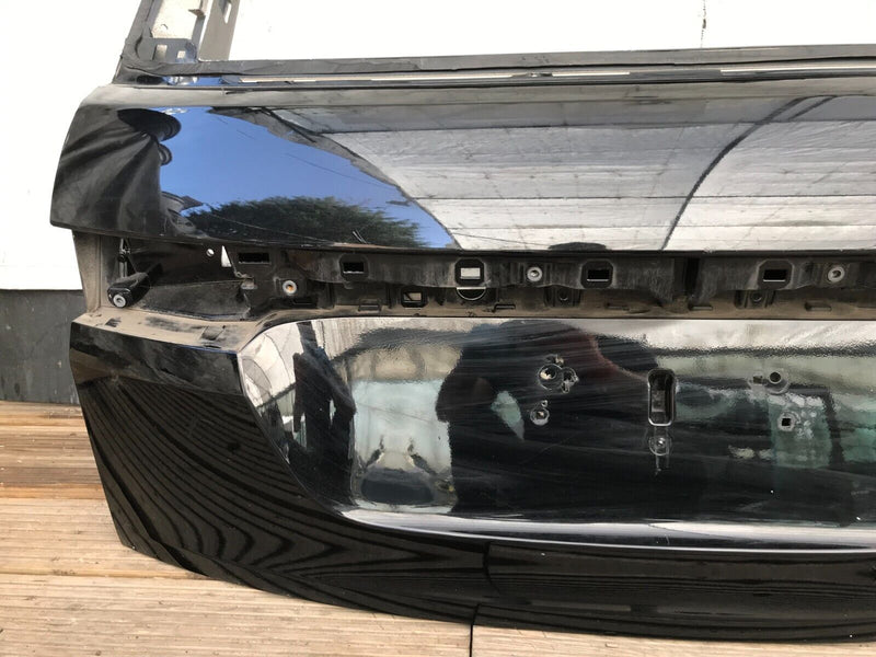 LAND ROVER EVOQUE L551 2018-ON GENUINE BOOT LID TAILGATE PLASTIC PANEL