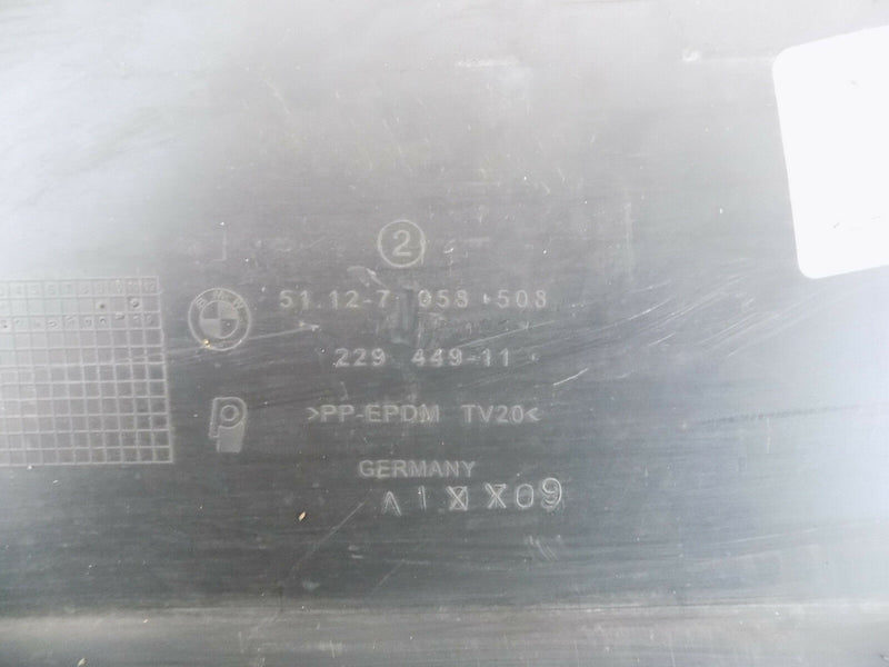 BMW 1 SERIES E87 2004 2005 2006 2007 REAR BUMPER GENUINE 51127058508 (B2138)