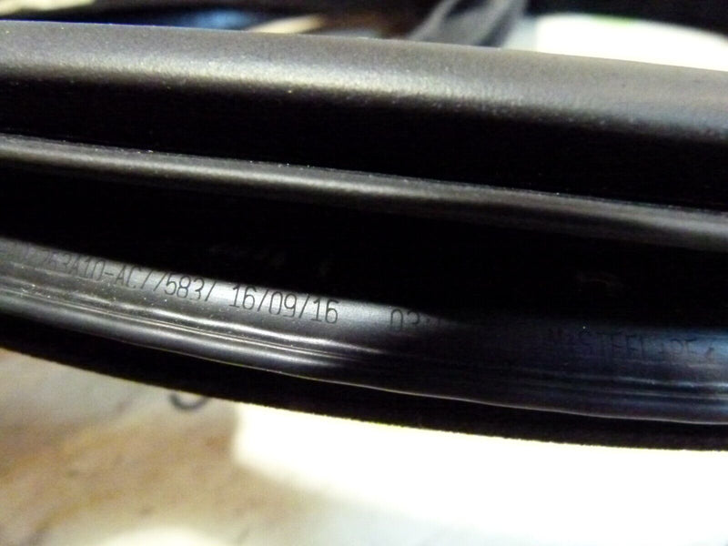 RANGE ROVER SPORT 13-17 REAR LEFT DOOR SEAL RUBBER GENUINE DK6220708AD