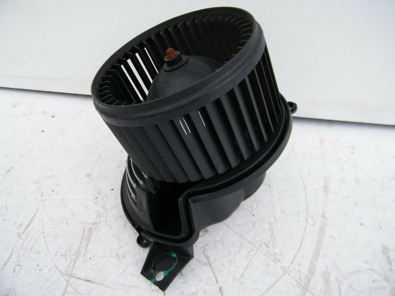 VAUXHALL ADAM 2012-2016 MATRIX BOX GENUINE HEATER BLOWER FAN 13293625