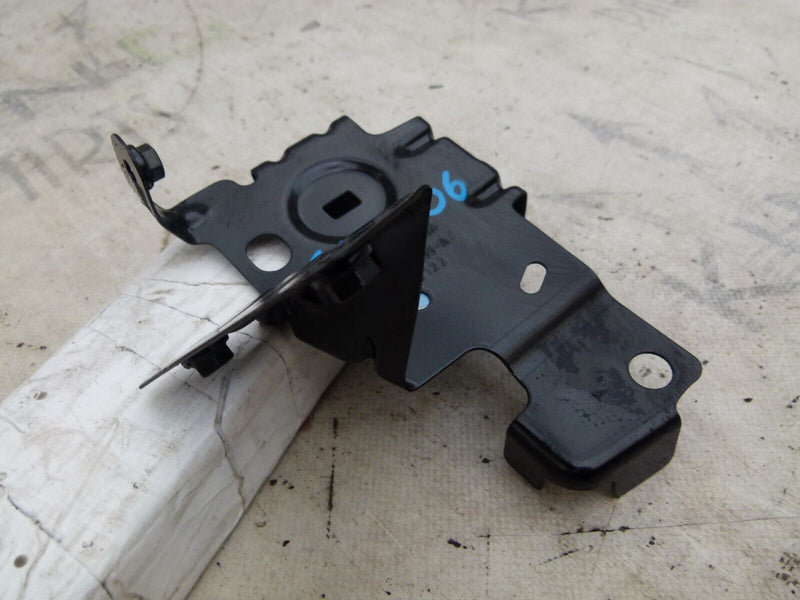FORD TOURNEO COURIER 2014-2018 LEFT WING BRACKET GENUINE ET76A16C199AC