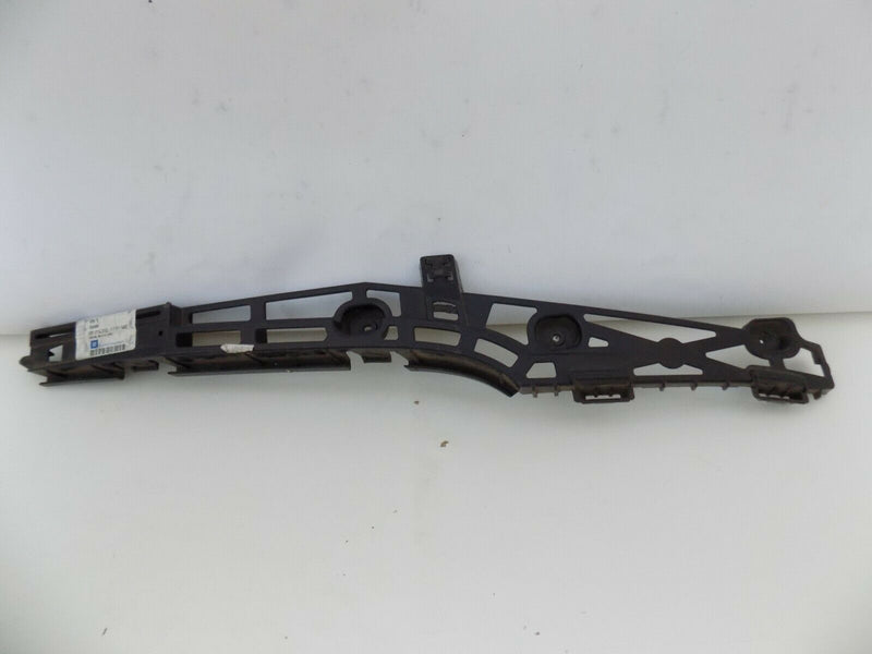 VAUXHALL INSIGNIA 2009-2017 REAR BUMPER LEFT SIDE BRACKET GUIDE 13238835 /B06-30