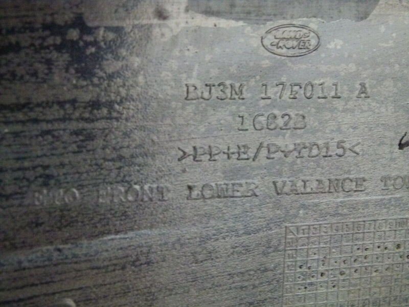 RANGE ROVER EVOQUE 2011-15 FRONT SPOILER VALANCE LOWER TRIM 16823