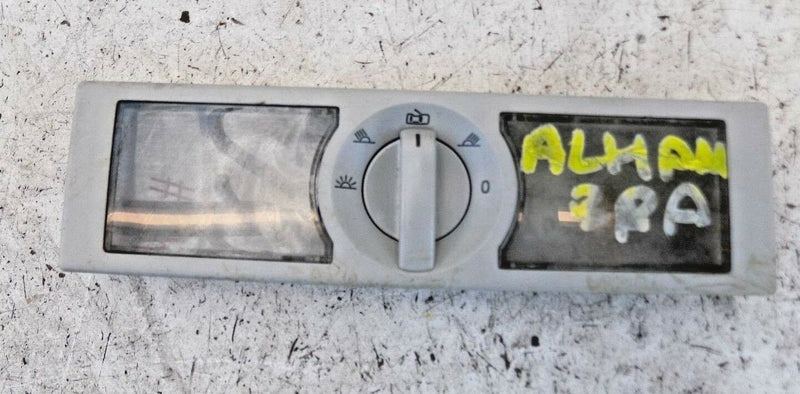 SEAT ALHAMBRA 7N 2010-2015 2.0 TDI INTERIOR LIGHT LAMP 6Q0947291B