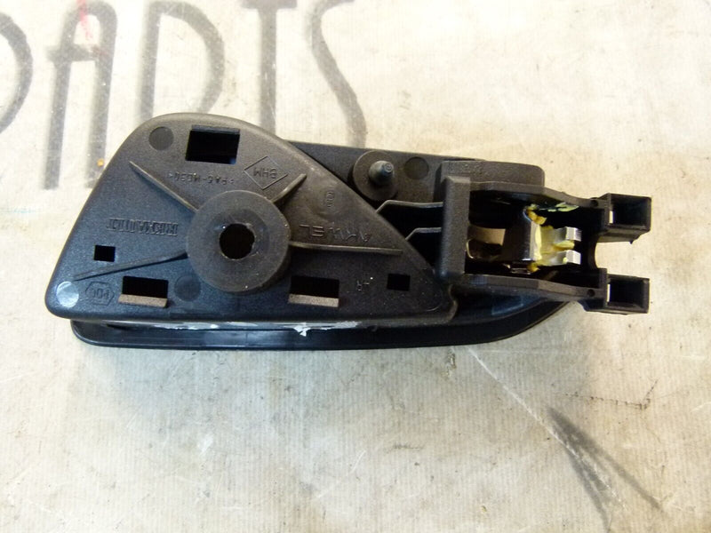 RENAULT CAPTUR 2020-ON REAR RIGHT INTERIOR DOOR HANDLE 826721378R