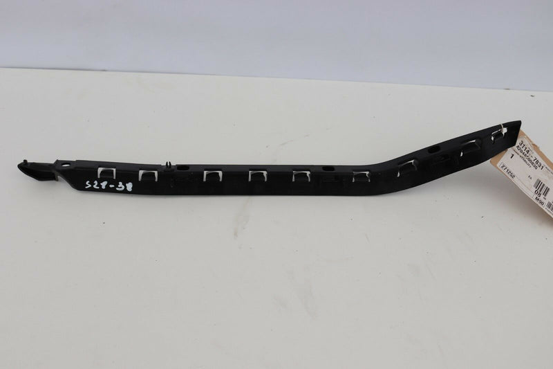 MB C CLASS W204 2007-2014 REAR RIGHT BUMPER BRACKET NEW A2048800830 (S28-38)