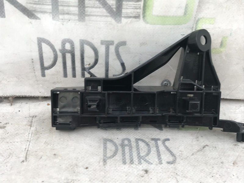 BUMPER DISTANCE HOLDER LEFT FRONT Honda Jazz 2009-2015   71198-TF0