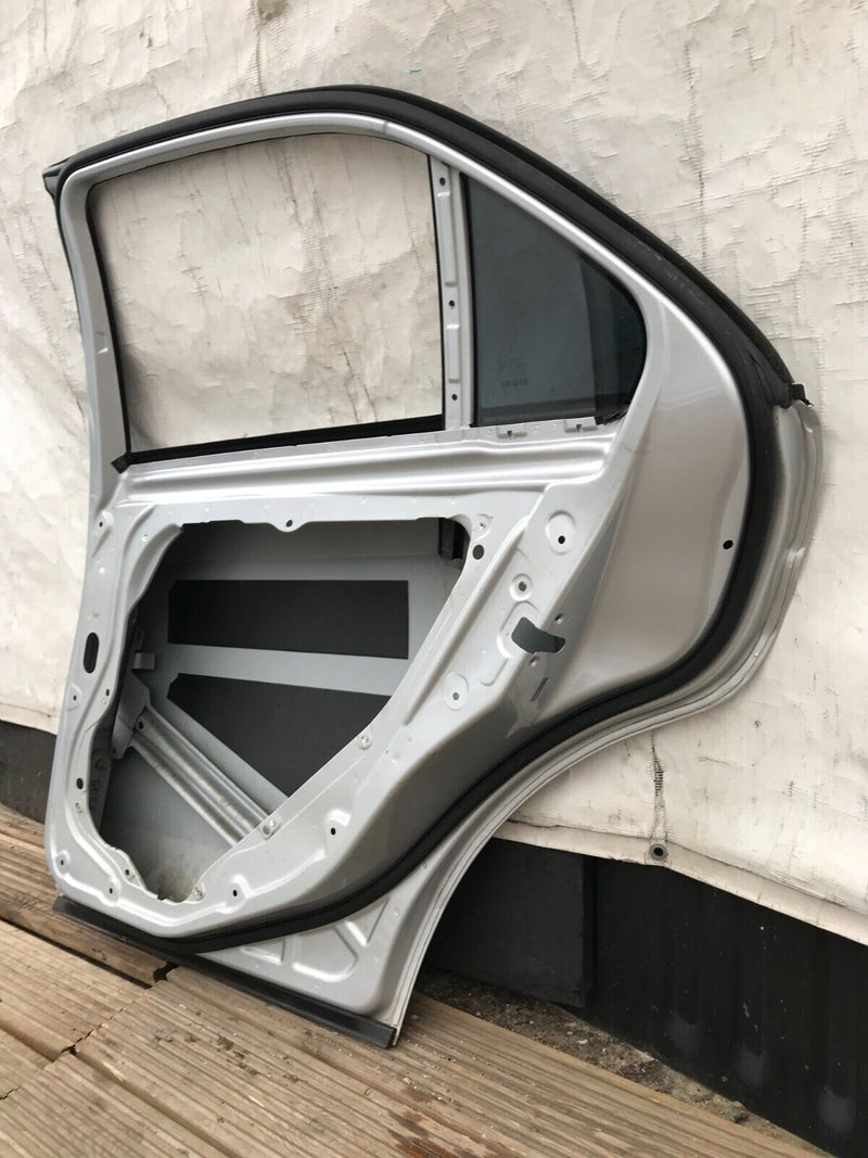 MERCEDES W212 2010-2015 SALOON GENUINE REAR DOOR SHELL PANEL RIGHT SIDE