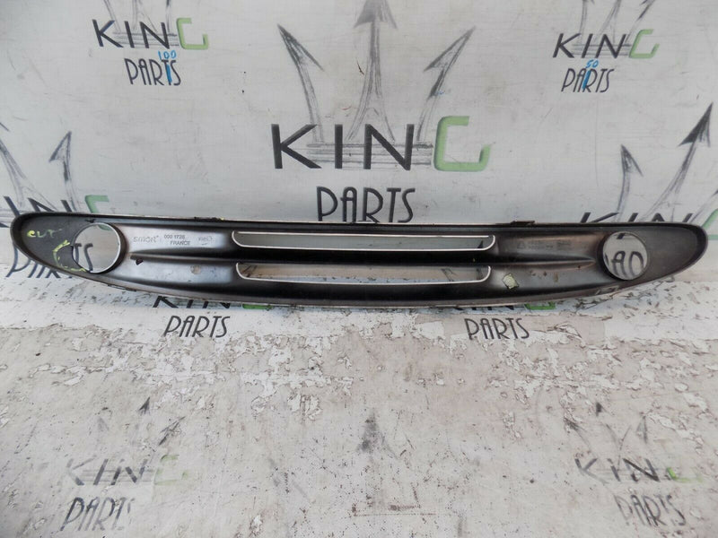 SMART FORTWO 01-07 FRONT BUMPER CENTRE SILVER GRILL 0001726V003