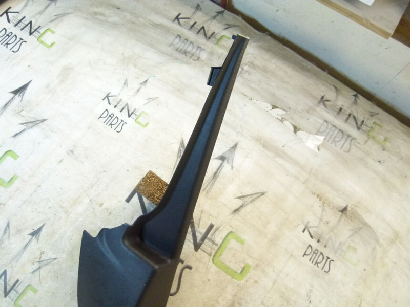 PEUGEOT 308 SW ESTATE 2017-21 RIGHT SIDE LOWER A-PILLAR COVER 9677430877