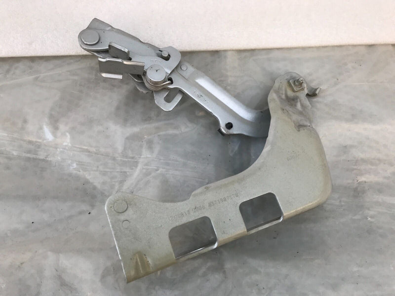 MERCEDES GLC X253 2016-2023 LEFT PASSENGER SIDE HINGE BONNET GENUINE A2538800128