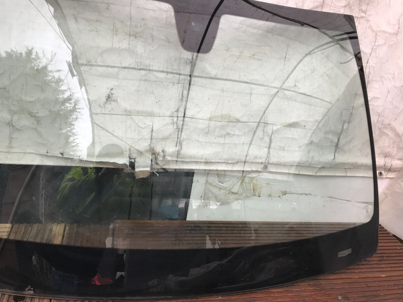 MERCEDES W205 2015-21 FRONT WINDSCREEN WINDOW GLASS & RAIN SENSOR AS1M1250DOT682