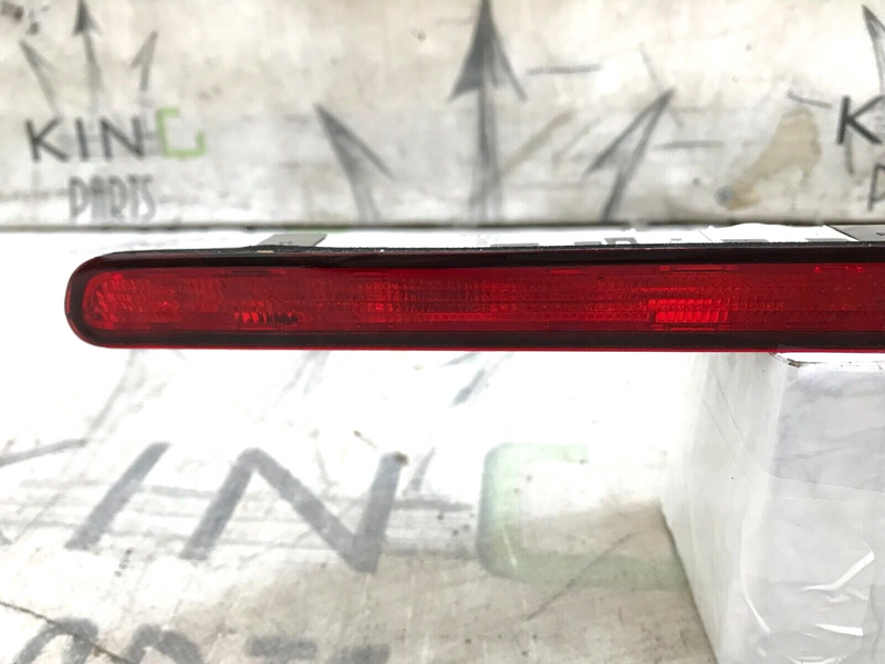 AUDI A4 S4 B7 AVANT 2004-2008 GENUINE REAR STOP LED THIRD BRAKE LIGHT 8E9945097B