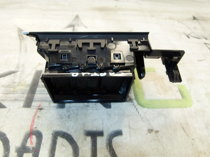RENAULT CAPTUR 2020-ON CENTRE DASHBOARD RIGHT AIR VENT 687504751R