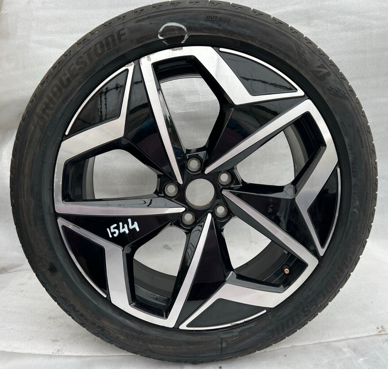 VW ID.3 19" ALLOY WHEEL & TYRE 215/50/18 RIM 19" 7J ET45 10A601025H