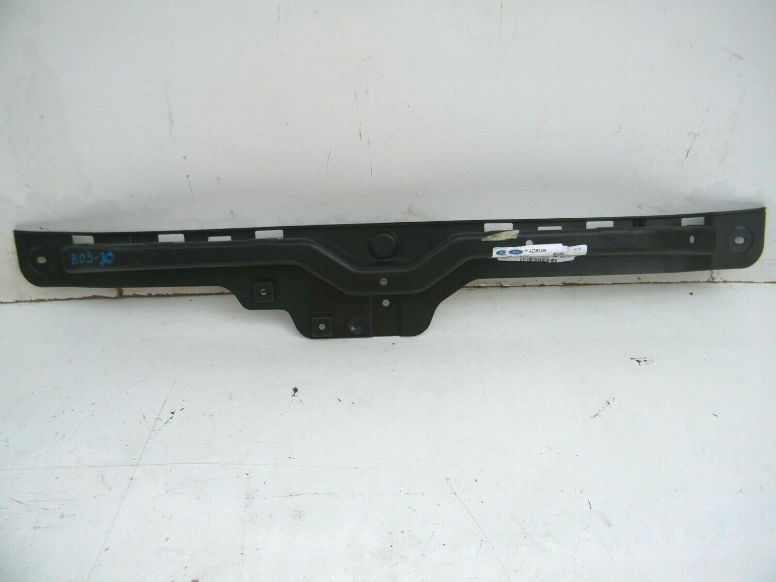 FORD FIESTA MK7 2009-2013 REAR BUMPER MOUNTING BRACKET SUPPORT /B03-30