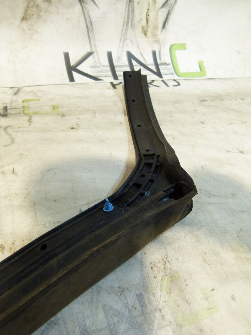 RANGE ROVER SPORT 13-17 REAR LEFT DOOR RUBBER SEAL GENUINE DK6225385A