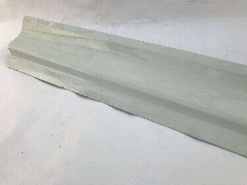 PORSCHE MACAN S T GTS 2022  FRONT DOOR PANEL TRIM MOULDING RIGHT SIDE 95B837890