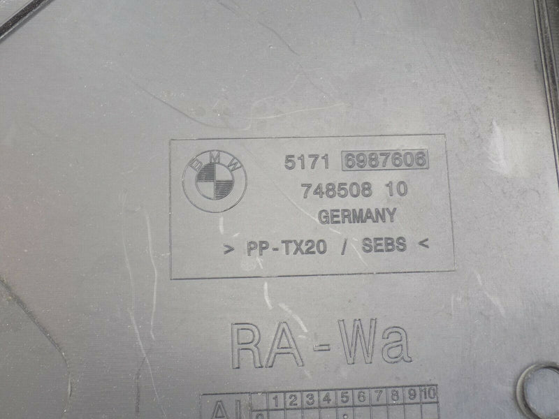 BMW 5 SERIES F10 F11  NEAR SIDE LEFT WINDSCREEN LOWER COVER GENUINE 6987606